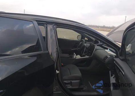 2025 Subaru Solterra Premium z USA, uszkodzony, nr VIN JTMABABA1SA105704